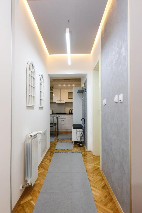 Welcome Center Суботица Экстерьер фото